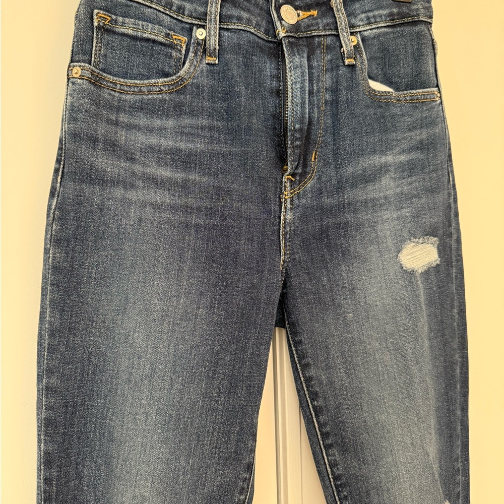 LEVI’s Distressed Jeans - Picture 3 of 7
